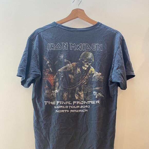 Iron Maiden 2010 The Final Frontier Tour Shirt RARE Graphic Vintage - Large - Picture 3 of 7